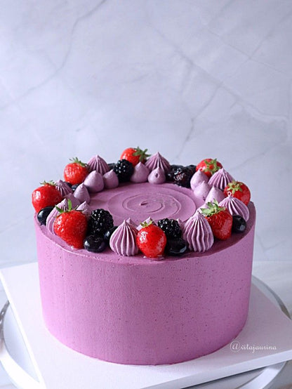 Black Currant Cake